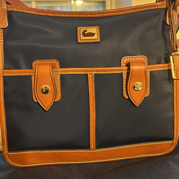 NWOT Dooney & Bourke Nylon Double pocket crossbody & Shoulder Bag Wayfarer Camde - Picture 2 of 12